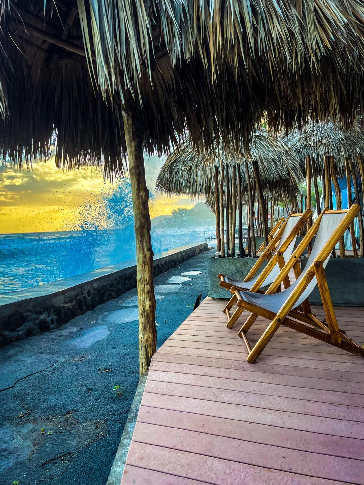 Almare Zonte - Beachfront Glamping Hotel El Zonte Extérieur photo