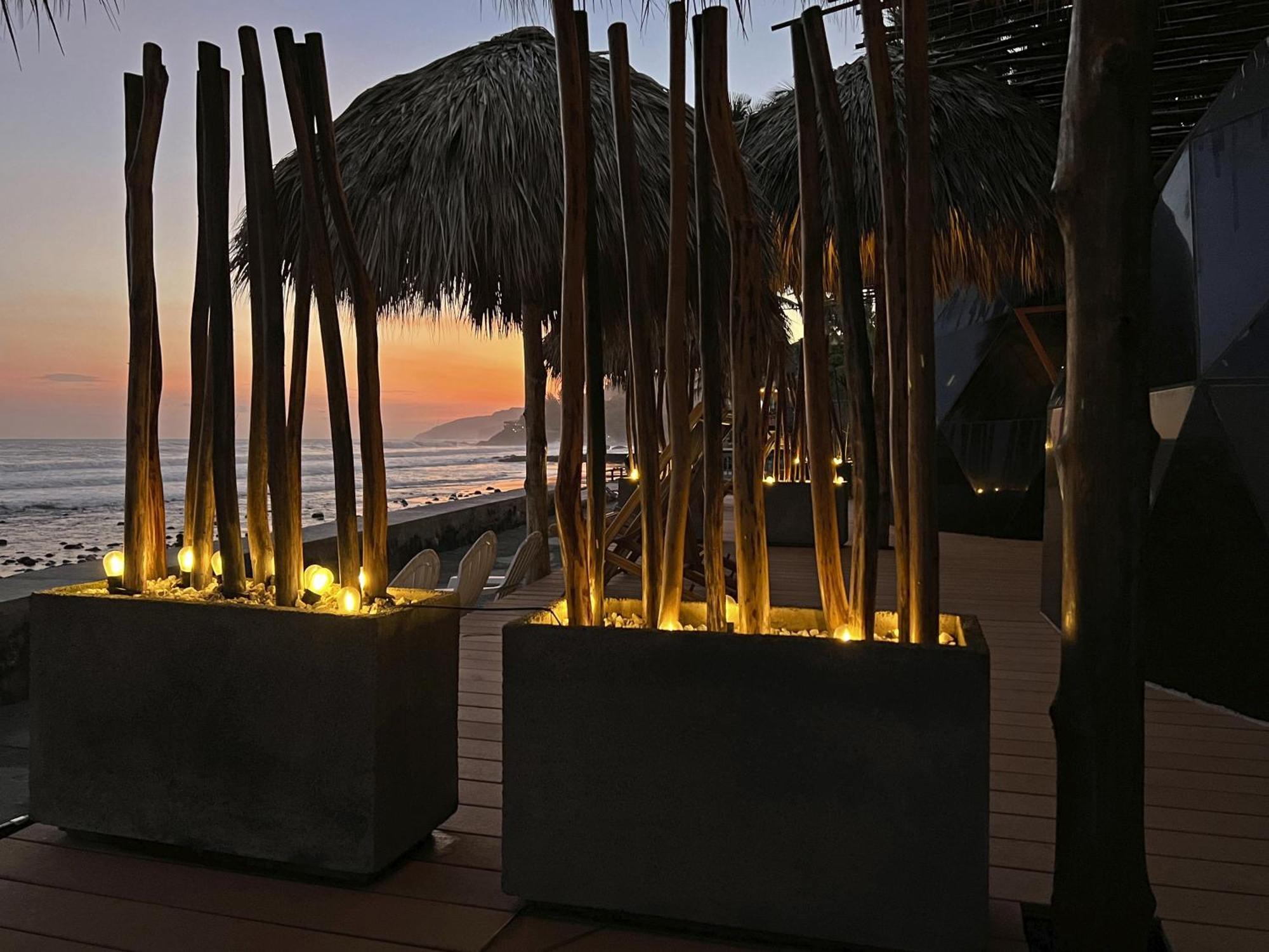 Almare Zonte - Beachfront Glamping Hotel El Zonte Extérieur photo