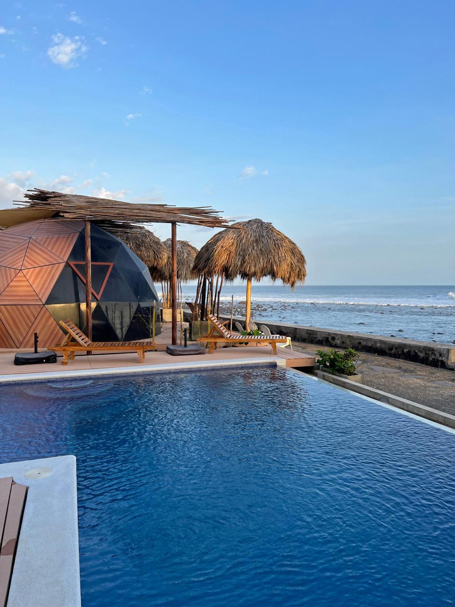 Almare Zonte - Beachfront Glamping Hotel El Zonte Extérieur photo