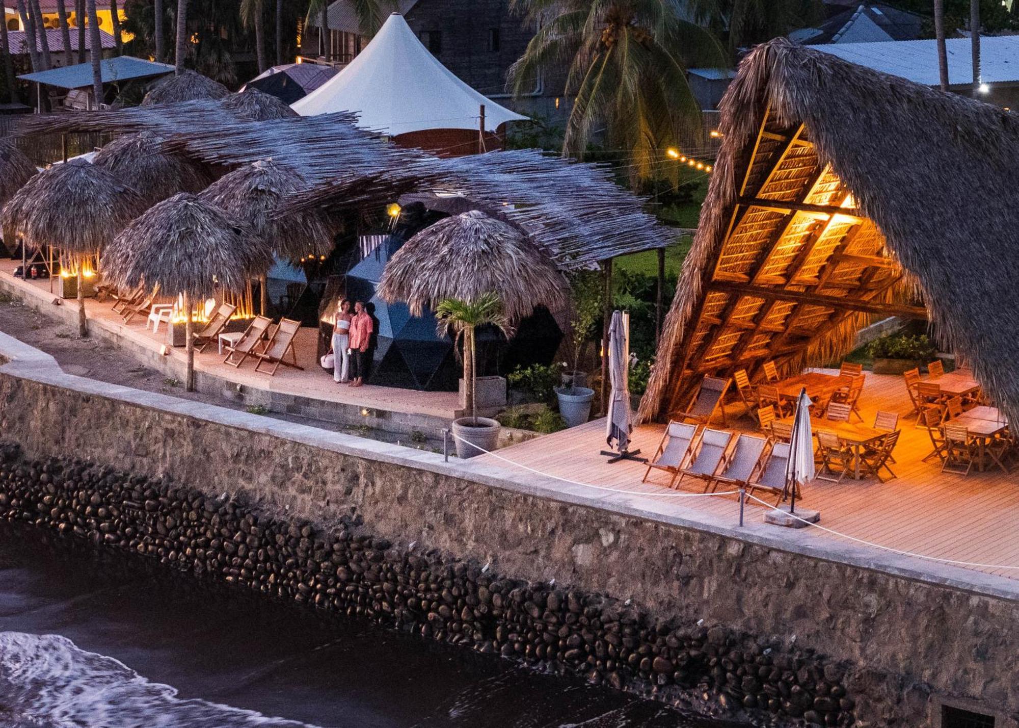 Almare Zonte - Beachfront Glamping Hotel El Zonte Extérieur photo